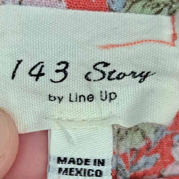 143 Story by Line Up Square Neckline Flutter Sleeve Floral Blouse Women's 3X - Picture 5 of 6